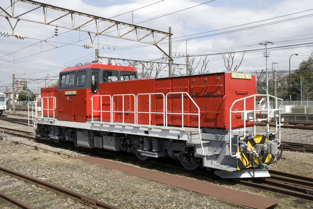 HD300型混合動力機