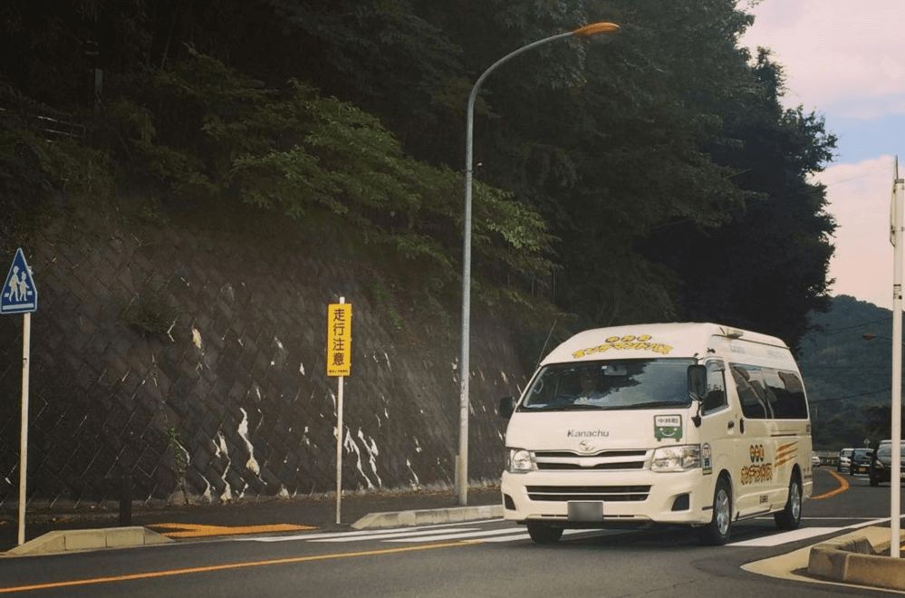 “Convehicle”是結合“convenience（方便）”和“vehicle（交通工具）”的複合詞，意爲“方便的車”