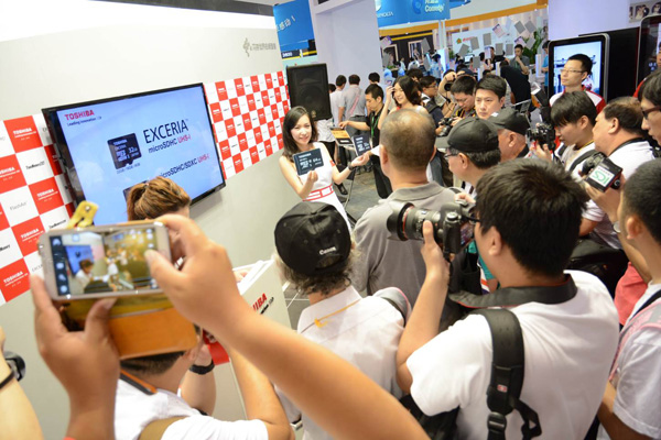 P&I（Photo & Imaging  Shanghai 2013）展覽會(huì)東芝展台